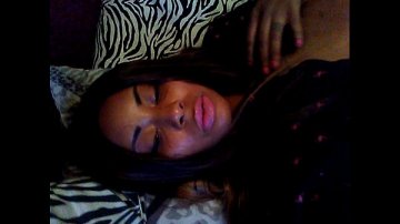 Roxana fait mettre jambes l'air fait sodomiser Aient