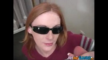 étudiante filmée train baiser avec collègue classe