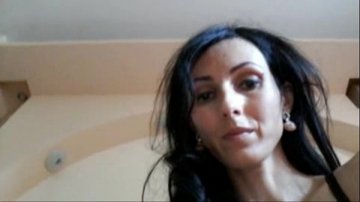 corbeau Galati filmé train masturber